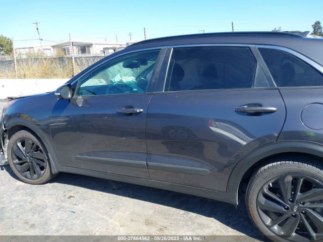 KNDCC3LC4J5187999 KIA NIRO EX