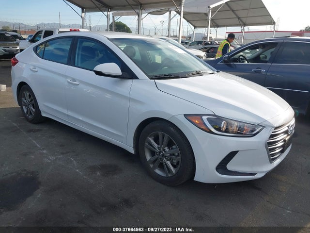 Hyundai ELANTRA SEL 2018 5NPD84LFXJH361001 main image