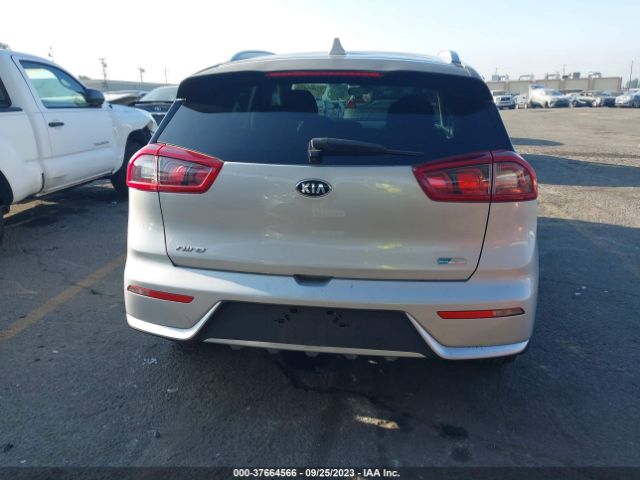 KNDCB3LC3K5318926 KIA NIRO LX
