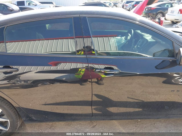 Chevrolet MALIBU RS 2021 1G1ZG5ST5MF058298 Image 13