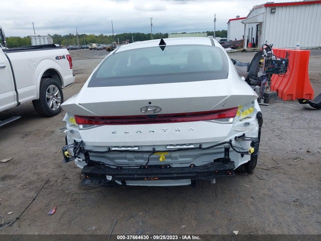 Hyundai ELANTRA SEL 2023 5NPLM4AG2PH112171 Image 17