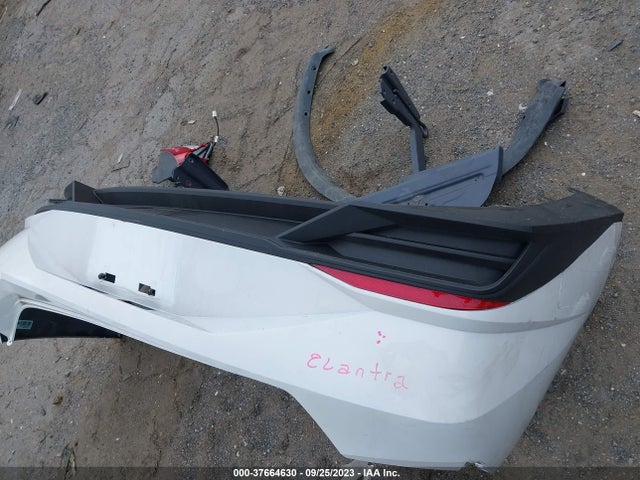 Hyundai ELANTRA SEL 2023 5NPLM4AG2PH112171 Image 12