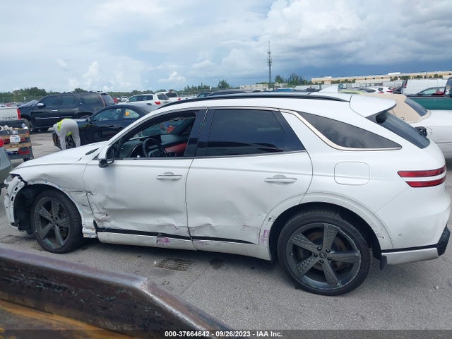 Genesis Gv70 2.5t Awd 2023 KMUMADTB1PU089936 Image 14