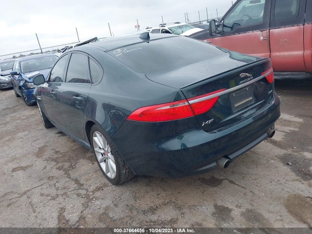 2016 JAGUAR XF SAJBF4BV1GCY07502 Photo 2