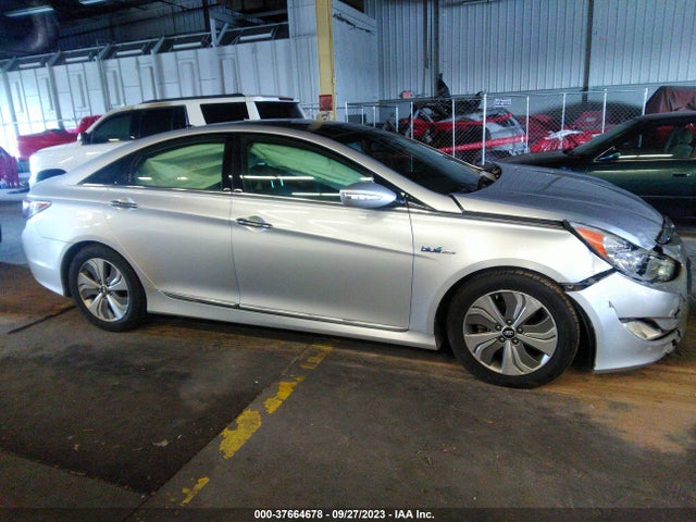 Hyundai Sonata Hybrid Limited 2014 KMHEC4A48EA105355 Image 13