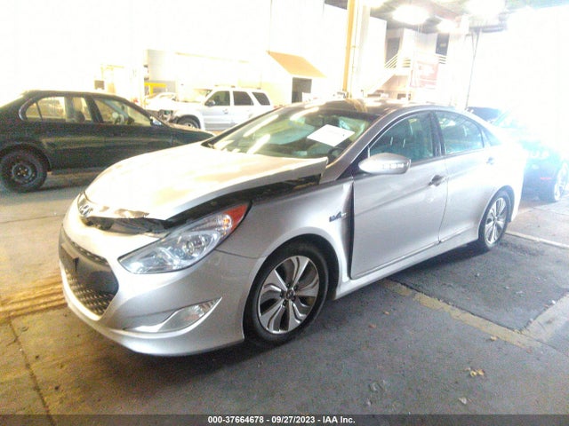 Hyundai Sonata Hybrid Limited 2014 KMHEC4A48EA105355 Image 2