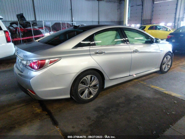Hyundai Sonata Hybrid Limited 2014 KMHEC4A48EA105355 Image 4