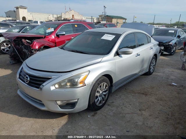 Nissan Altima 2.5 S 2014 1N4AL3AP4EN238149 Image 2