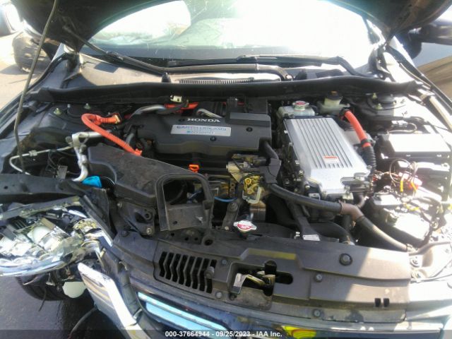 1HGCR6F72FA003898 Honda Accord Hybrid Touring