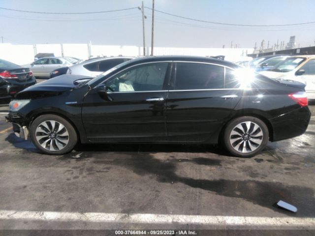 1HGCR6F72FA003898 Honda Accord Hybrid Touring