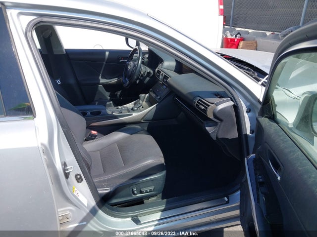 JTHBA1D25G5010106 Lexus IS 200T