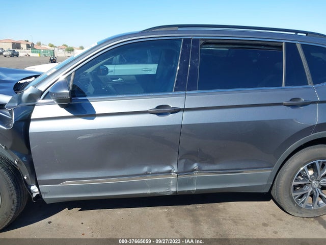 3VV3B7AX3LM073779 Volkswagen Tiguan Se/sel/se R-line Black