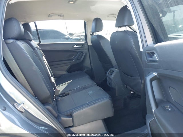 3VV3B7AX3LM073779 Volkswagen Tiguan Se/sel/se R-line Black