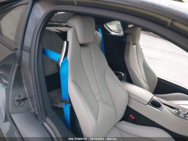 WBY2Z2C54FV391021 BMW I8