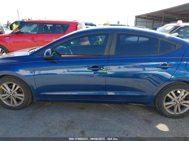 Hyundai Elantra Value Edition 2017 5NPD84LF8HH151572 Image 14