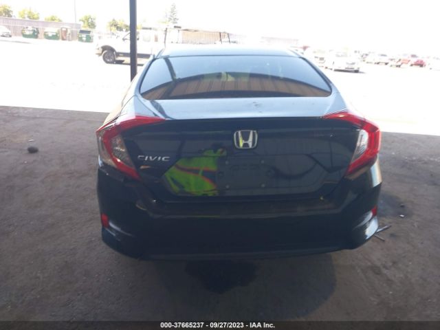 2HGFC2F56JH575525 Honda Civic Sedan Lx