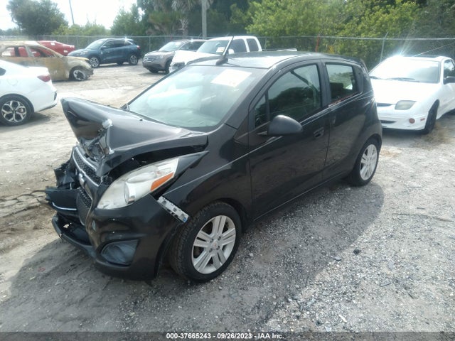 Chevrolet SPARK LS 2014 KL8CB6S93EC500447 Image 2