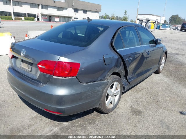 2012 VOLKSWAGEN JETTA SEDAN TDI W/PREMIUM/NAV VIN: 3VWLL7AJ1CM370621