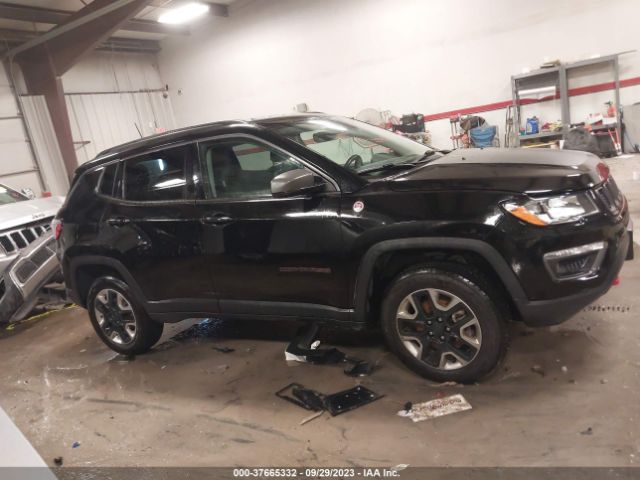 3C4NJDDB0JT207496 Jeep Compass Trailhawk