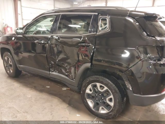3C4NJDDB0JT207496 Jeep Compass Trailhawk