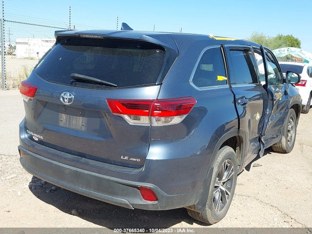 Toyota Highlander Le 2018 5TDBZRFH3JS842295 Image 4