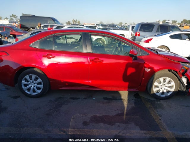 Toyota COROLLA LE 2022 JTDEPMAE9NJ224632 Image 13