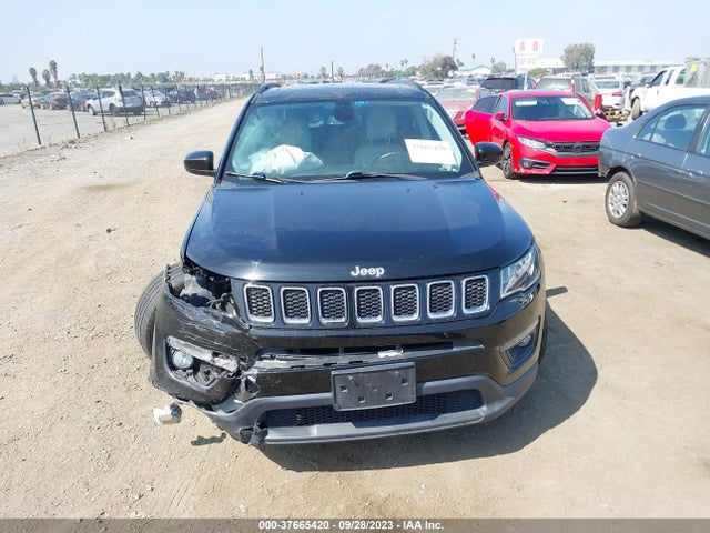 Jeep Compass Latitude W/sun/wheel Pkg 2018 3C4NJCBB4JT486853 Image 13