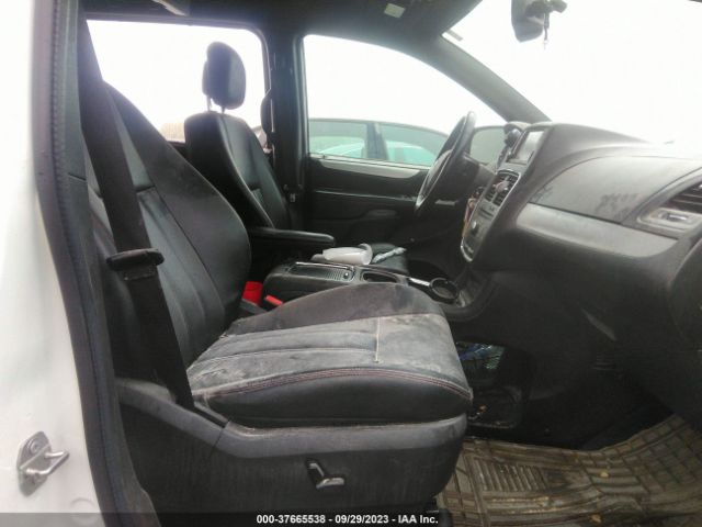 2C4RDGEG4HR842934 Dodge Grand Caravan Gt