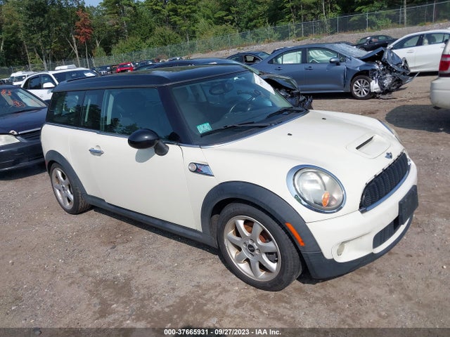 2009 MINI COOPER CLUBMAN WMWMM33599TP74643 Photo 0