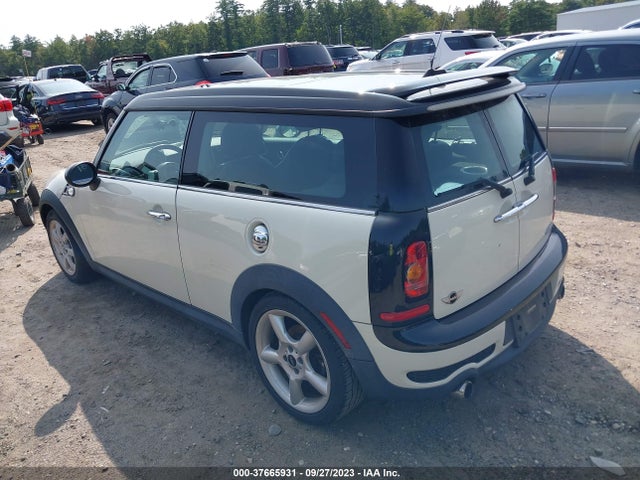 2009 MINI COOPER CLUBMAN WMWMM33599TP74643 Photo 2
