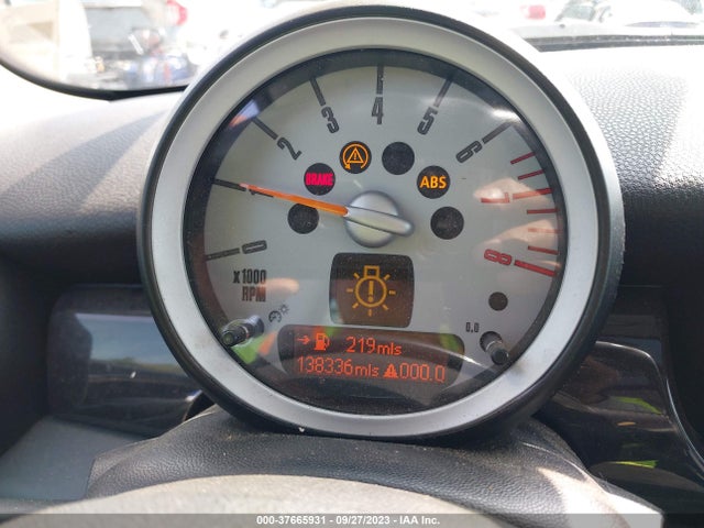 2009 MINI COOPER CLUBMAN WMWMM33599TP74643 Photo 6