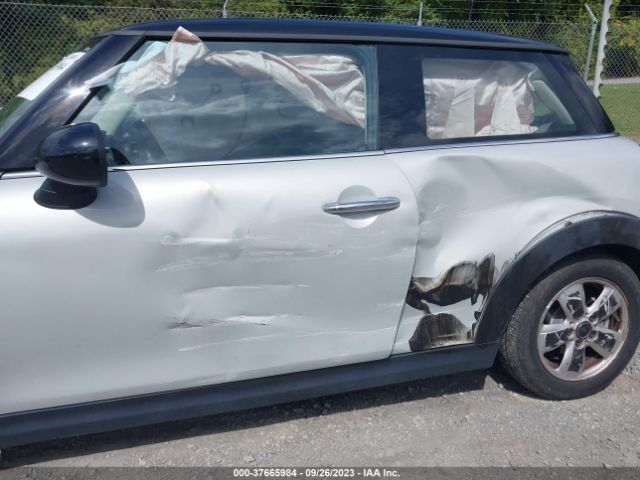 WMWXP5C51G2D14849 Mini COOPER HARDTOP