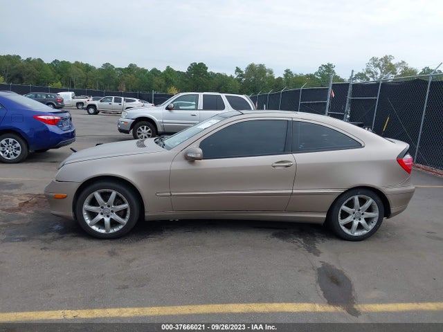 2002 MERCEDES-BENZ C CLASS VIN: WDBRN47J52A372282