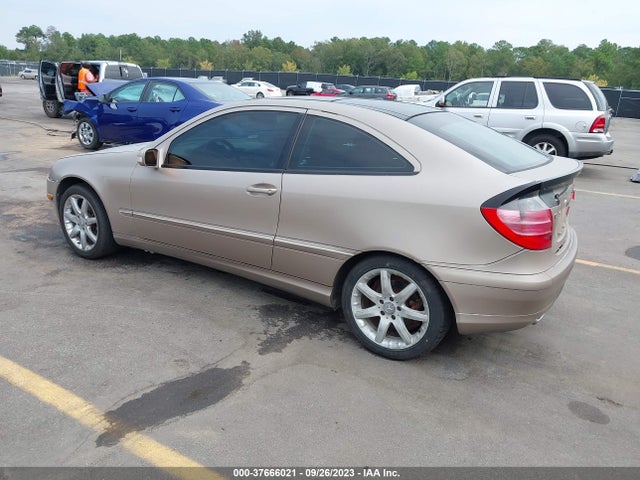 2002 MERCEDES-BENZ C CLASS VIN: WDBRN47J52A372282
