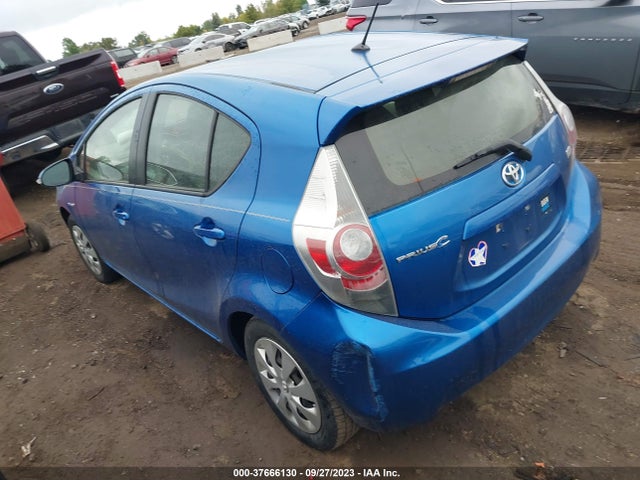 Toyota Prius C One/three/two/four 2014 JTDKDTB3XE1570336 Image 3