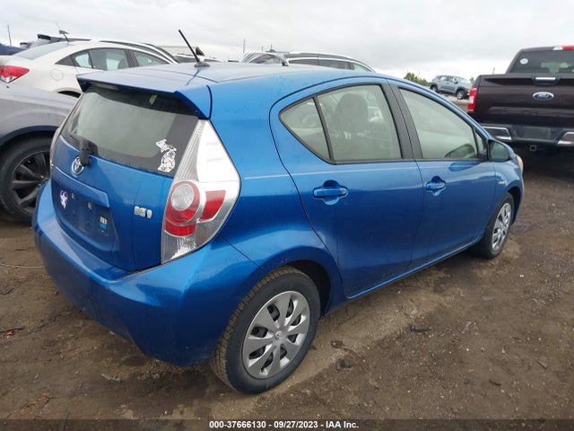 Toyota Prius C One/three/two/four 2014 JTDKDTB3XE1570336 Image 4