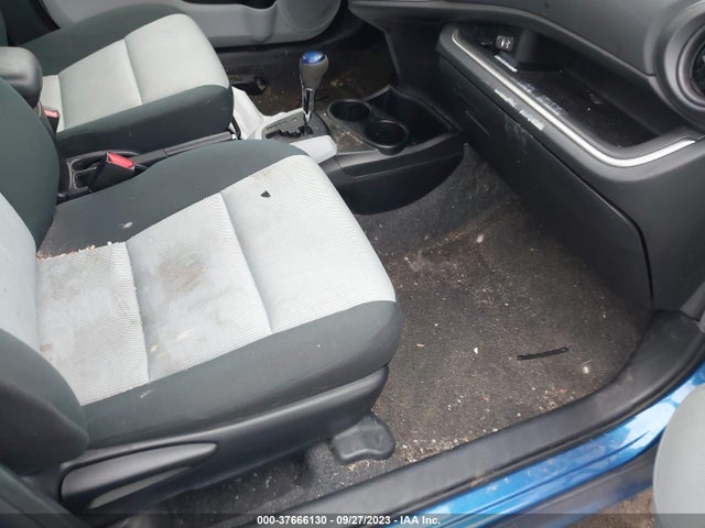 Toyota Prius C One/three/two/four 2014 JTDKDTB3XE1570336 Image 5