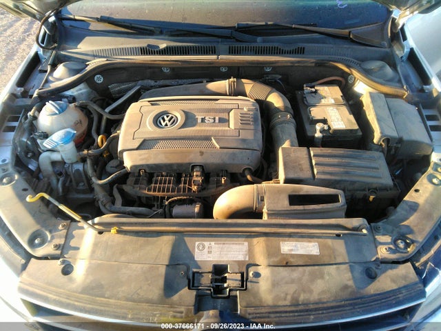 3VWD07AJ3FM227106 Volkswagen Jetta Sedan 1.8t Se