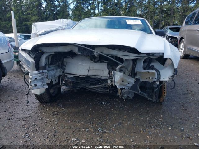 1ZVBP8AM6E5241332 Ford Mustang V6