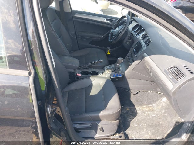 3VW217AU0FM019733 Volkswagen Golf Tsi S