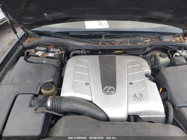 2002 LEXUS LS 430 VIN: JTHBN30F520068117