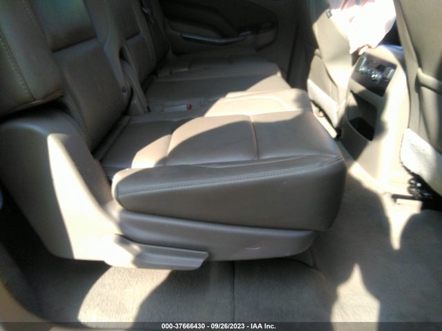 Chevrolet Suburban Lt 2019 1GNSCHKC8KR173115 Image 8
