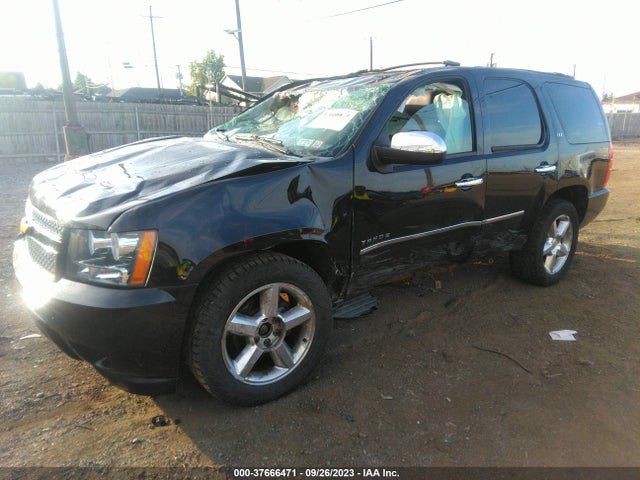 Chevrolet Tahoe Ltz 2014 1GNSKCE0XER198674 Image 2