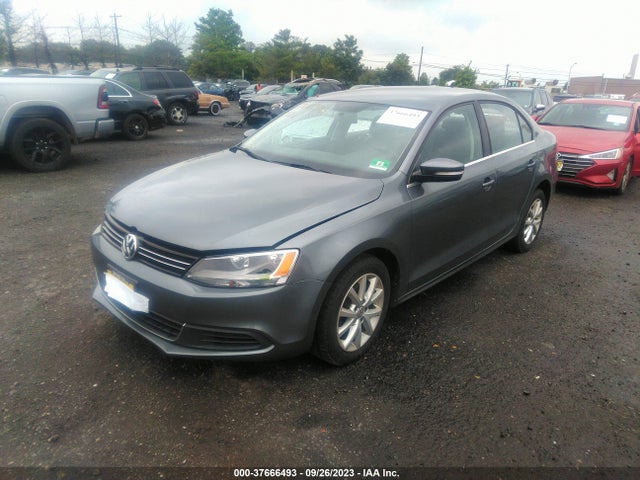 3VWD17AJXEM291414 Volkswagen Jetta Sedan Se W/connectivity