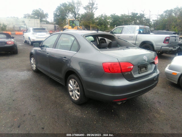 3VWD17AJXEM291414 Volkswagen Jetta Sedan Se W/connectivity