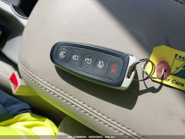 1FADP5CU1EL517439 Ford C-max Energi Sel