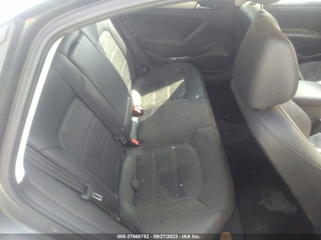 1VWAT7A33EC099610 Volkswagen Passat Wolfsburg Ed
