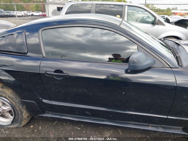 2007 FORD MUSTANG GT VIN: 1ZVHT82H975345761
