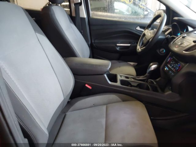 1FMCU0GD3JUA91765 Ford ESCAPE SE