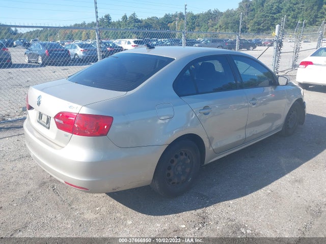 3VWD07AJ7EM291647 Volkswagen Jetta Sedan Se
